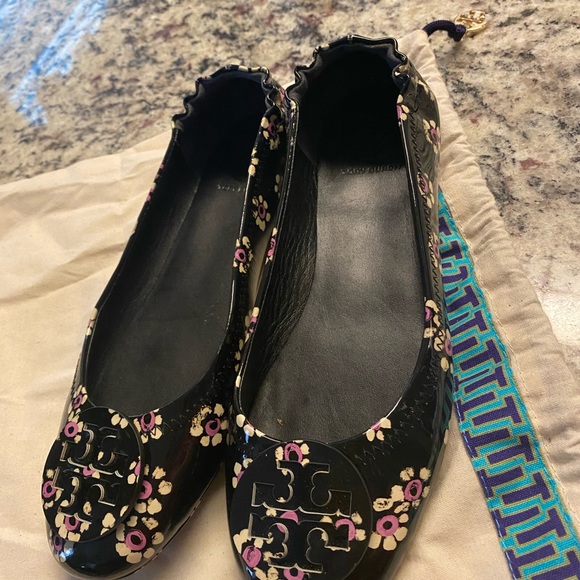 Authentic Tory Burch Flats - Picture 4 of 8